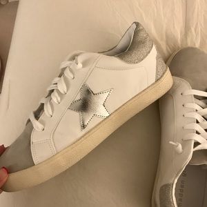 Women’s madden girl star sneakers